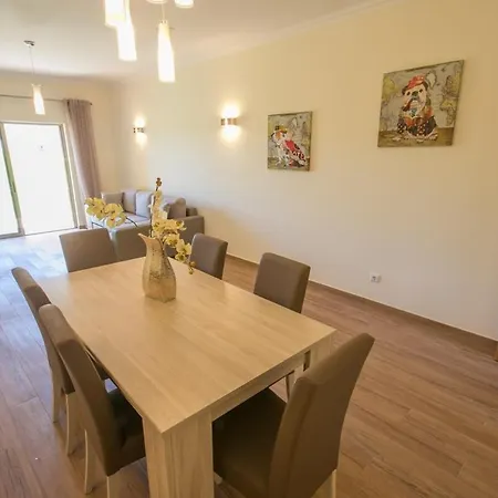 Marina Garden 호텔 *