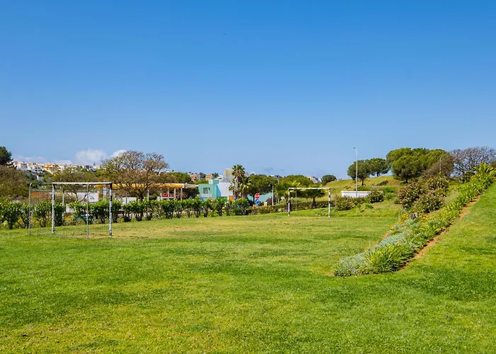 Marina Garden Hotel *