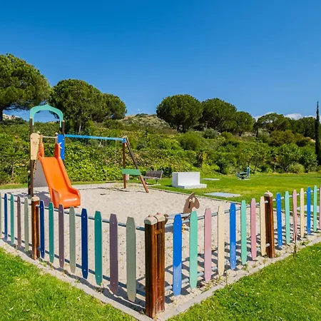Готель Marina Garden Албуфейра